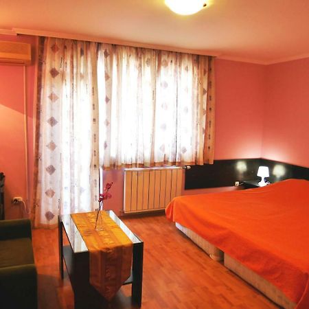 Guest House Yanina Varna Dış mekan fotoğraf