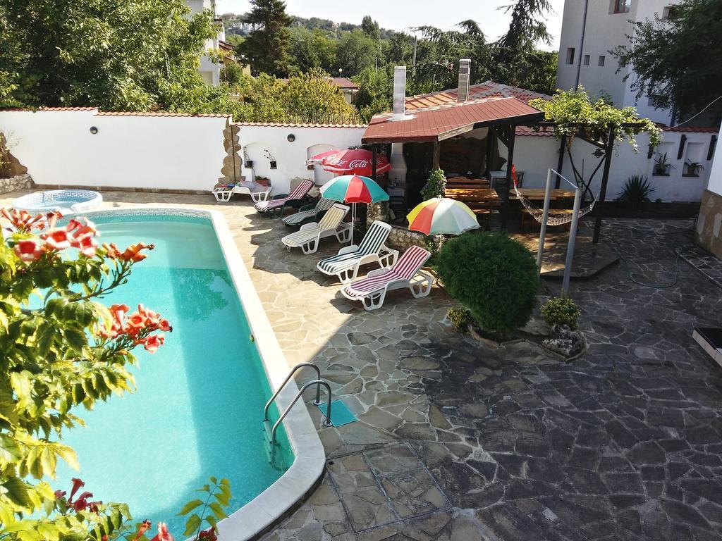 Guest House Yanina Varna Dış mekan fotoğraf
