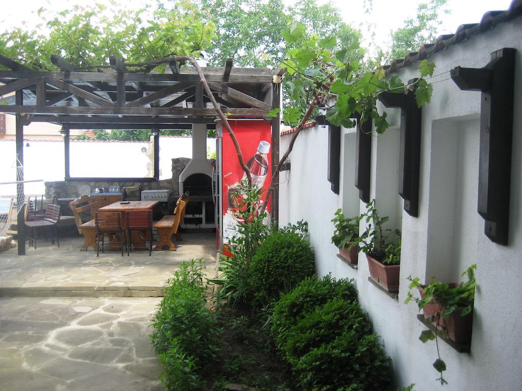 Guest House Yanina Varna Dış mekan fotoğraf