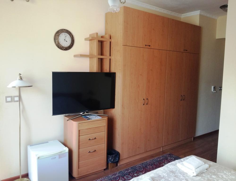 Guest House Yanina Varna Dış mekan fotoğraf