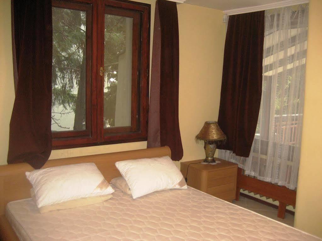 Guest House Yanina Varna Dış mekan fotoğraf