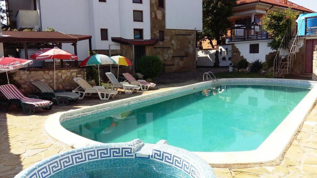 Guest House Yanina Varna Dış mekan fotoğraf